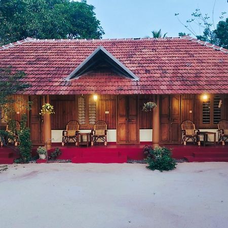 Marari Beach Paradise Mararikulam Extérieur photo